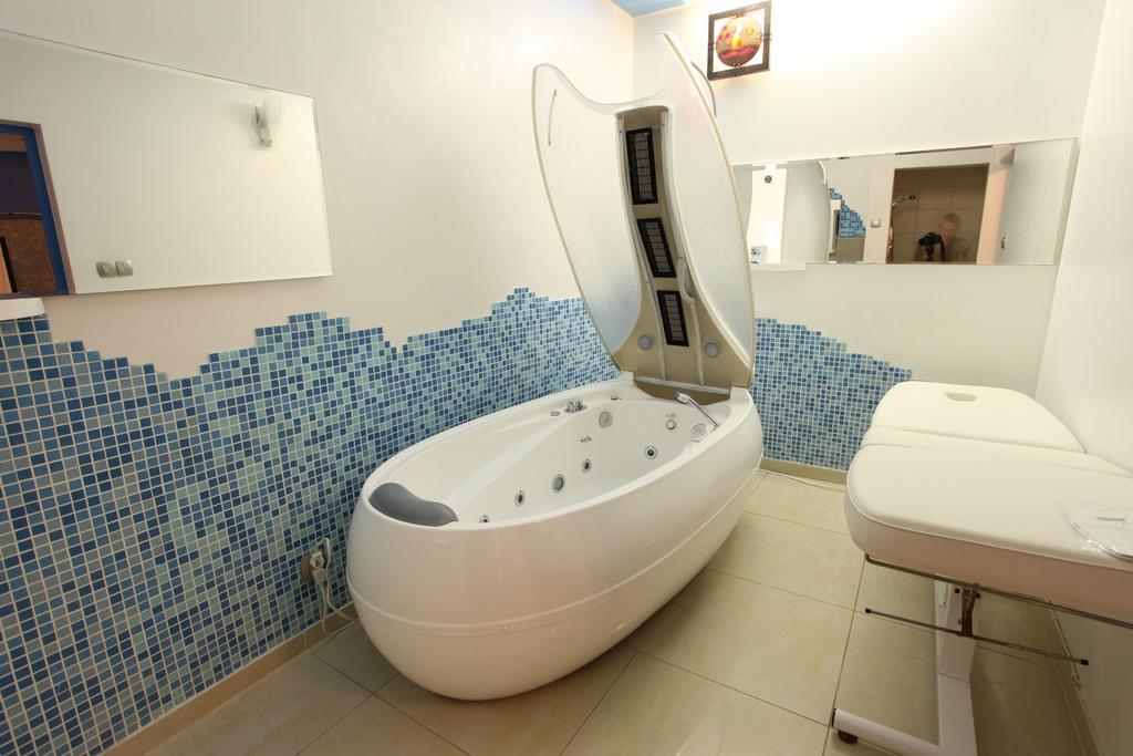 Hotel Arka Spa ヴィスワ エクステリア 写真