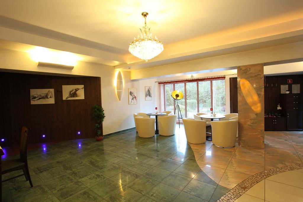 Hotel Arka Spa ヴィスワ エクステリア 写真
